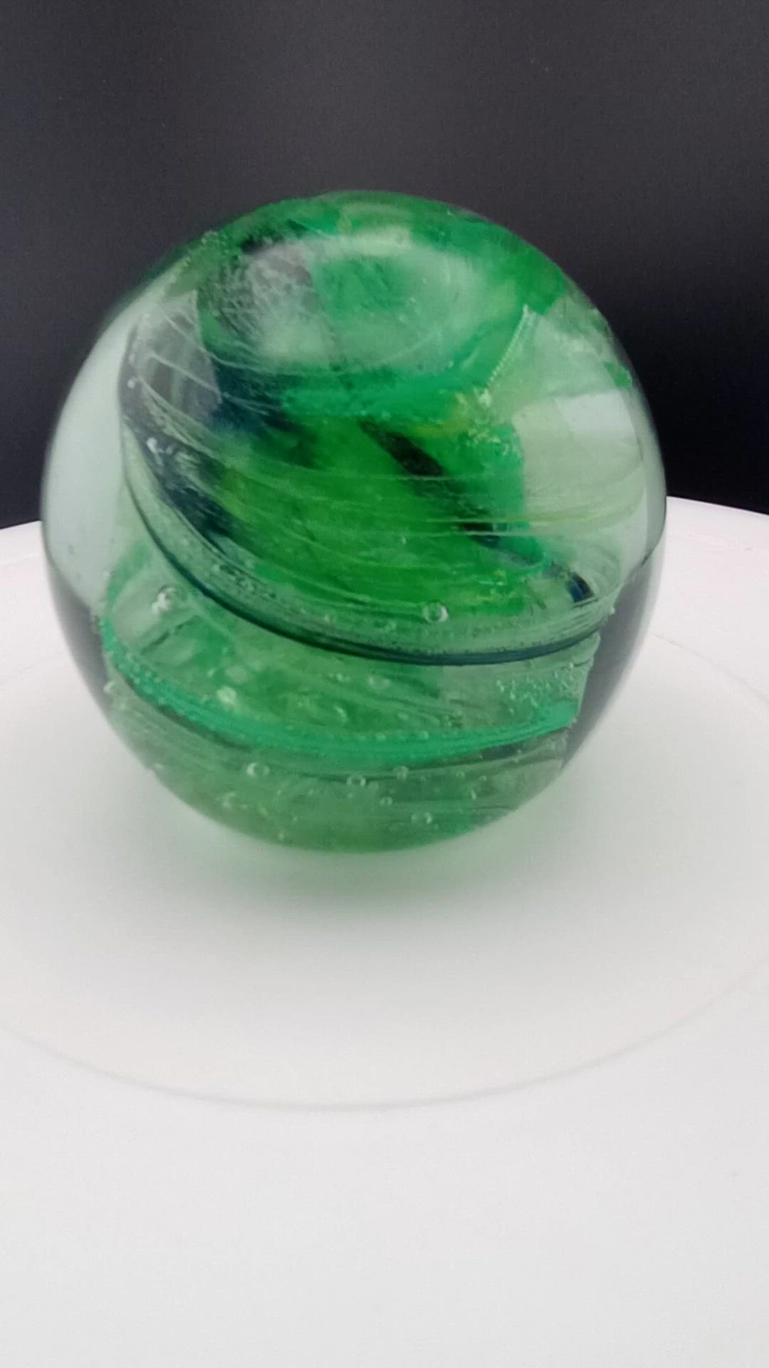 Beautiful vintage paperweight from Kerry